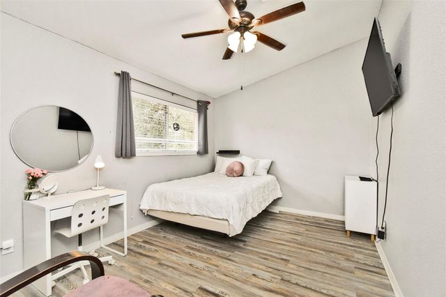 9234 Westwood Village Drive 17, Houston, TX 77036