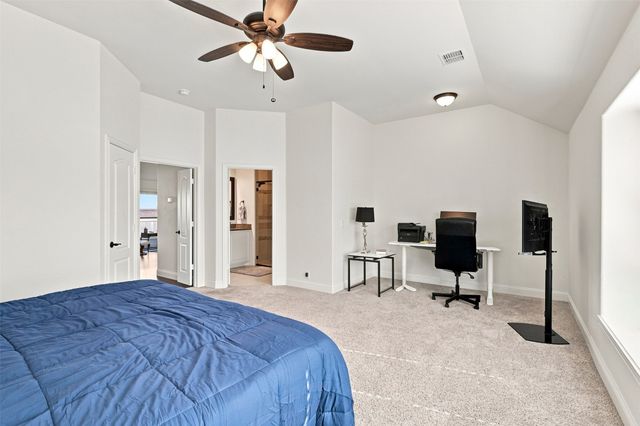 303 Pineview Lane, Ponder, TX 76259