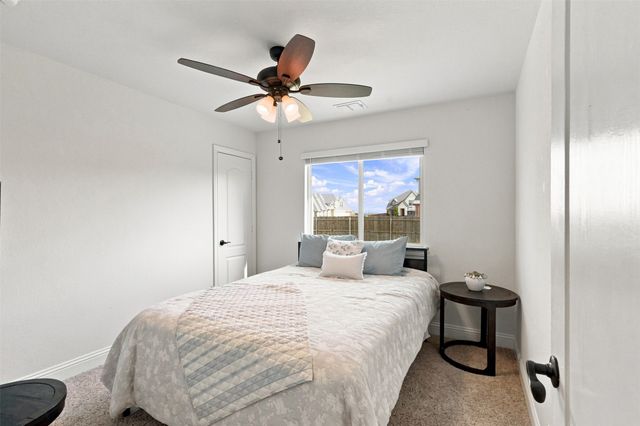 303 Pineview Lane, Ponder, TX 76259