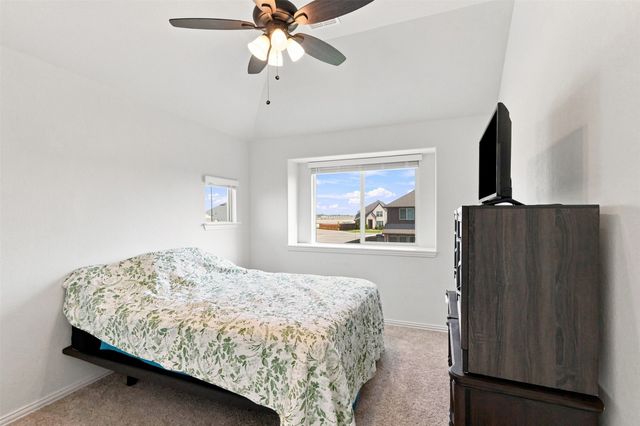 303 Pineview Lane, Ponder, TX 76259