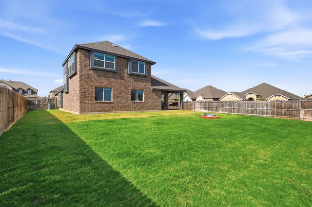 303 Pineview Lane, Ponder, TX 76259