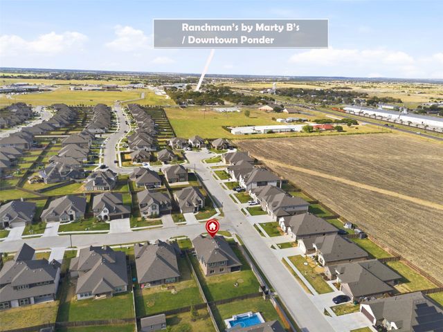 303 Pineview Lane, Ponder, TX 76259