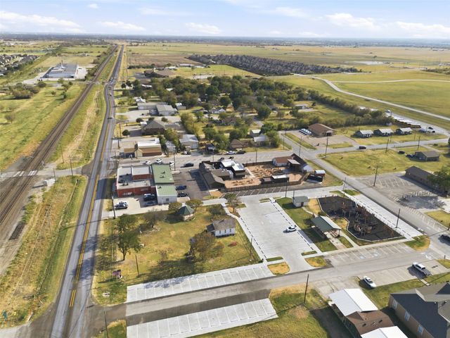 303 Pineview Lane, Ponder, TX 76259