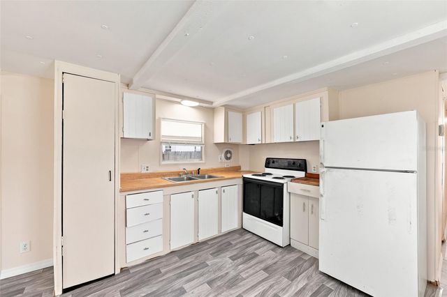 7130 COMMONS BOULEVARD, Port Richey, FL 34668