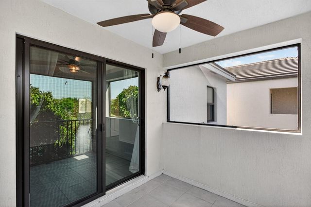325 NW 33rd Lane, Pompano Beach, FL 33069