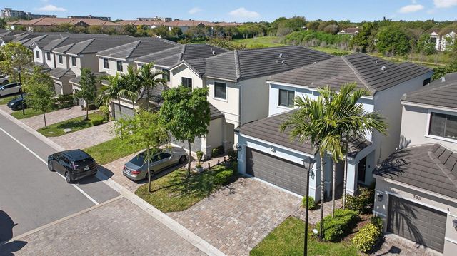 325 NW 33rd Lane, Pompano Beach, FL 33069