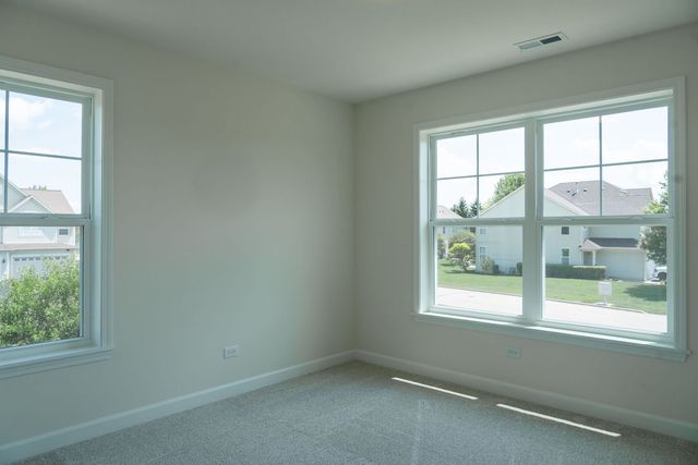 513 Amherst Drive, Sycamore, IL 60178