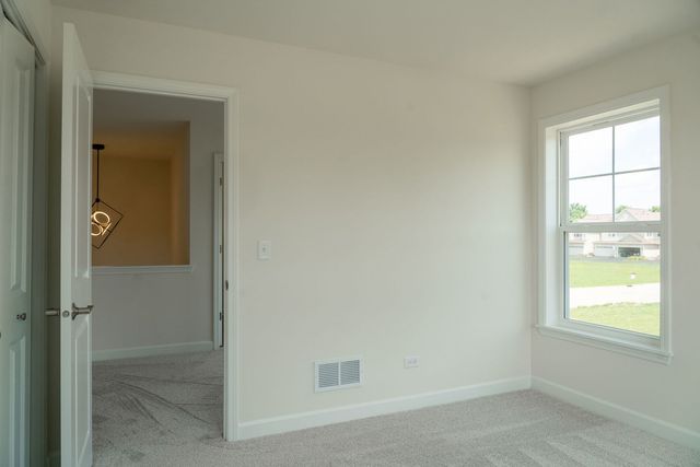 513 Amherst Drive, Sycamore, IL 60178