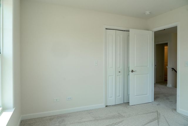 513 Amherst Drive, Sycamore, IL 60178