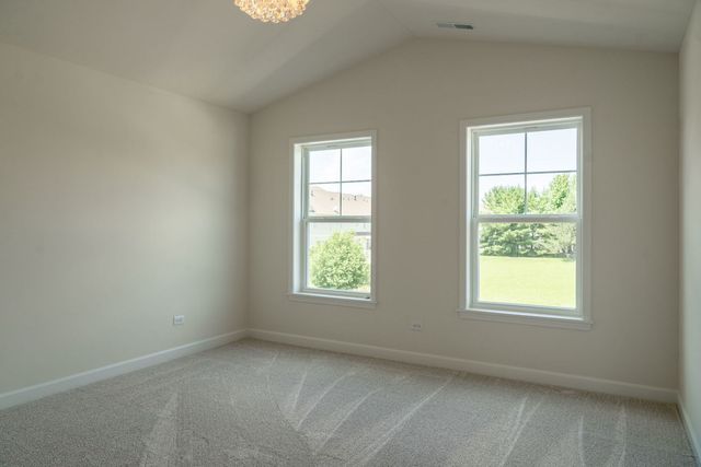 513 Amherst Drive, Sycamore, IL 60178