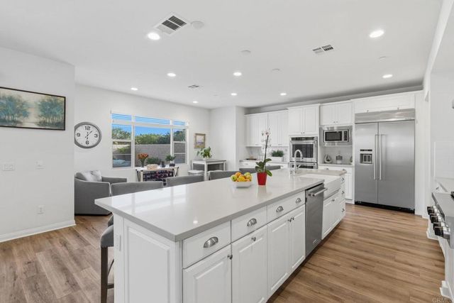 6 Volanta Court, Rancho Mission Viejo, CA 92694