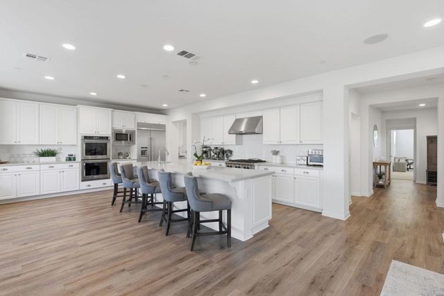 6 Volanta Court, Rancho Mission Viejo, CA 92694