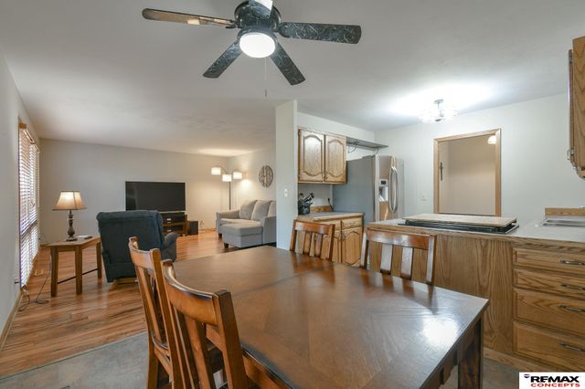 7000 S Wedgewood Drive, Lincoln, NE 68510