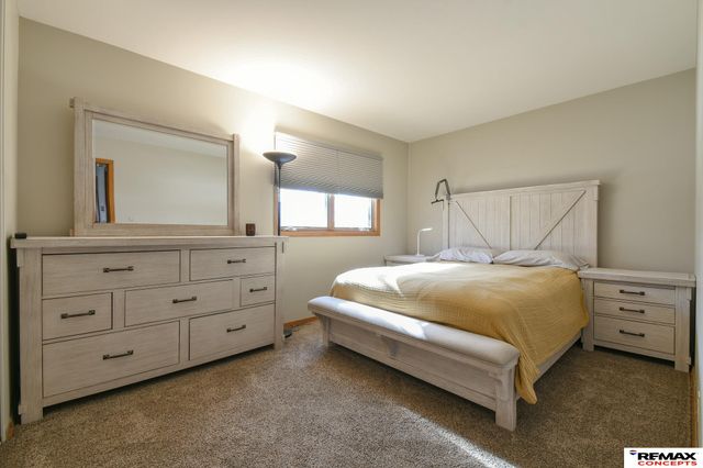 7000 S Wedgewood Drive, Lincoln, NE 68510