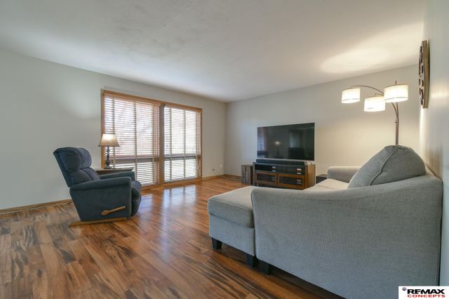 7000 S Wedgewood Drive, Lincoln, NE 68510