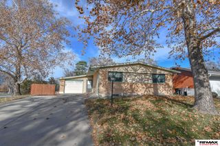 7000 S Wedgewood Drive, Lincoln, NE 68510