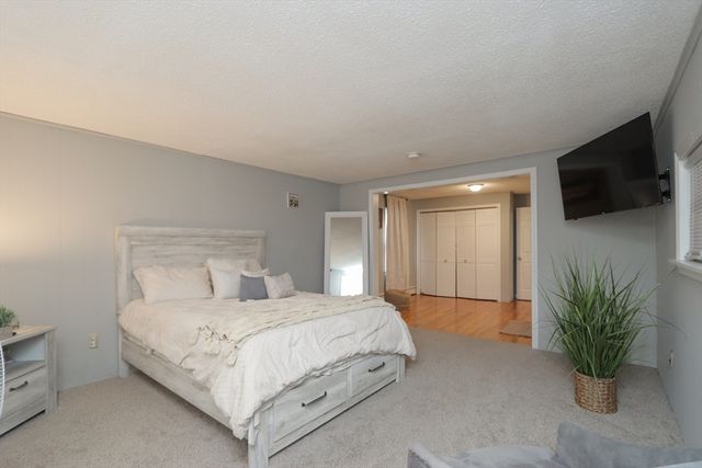 140 Eddy St, Springfield, MA 01104