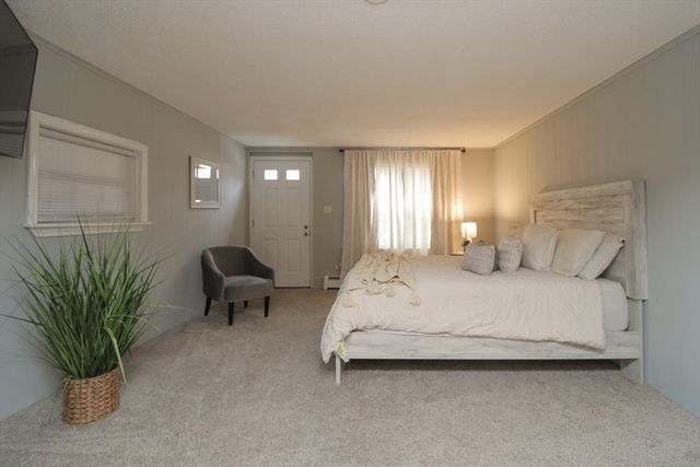 140 Eddy St, Springfield, MA 01104