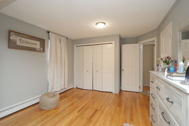 140 Eddy St, Springfield, MA 01104