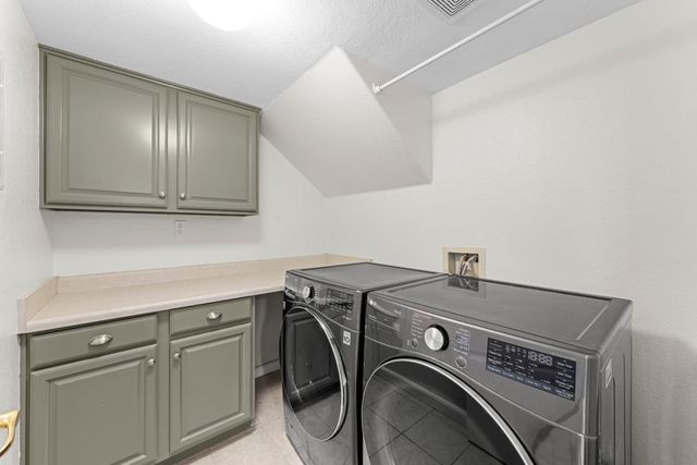 9110 Avezan Way, Gilroy, CA 95020