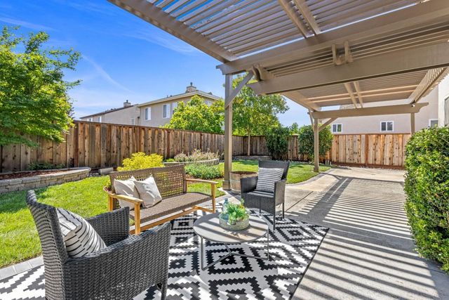 9110 Avezan Way, Gilroy, CA 95020
