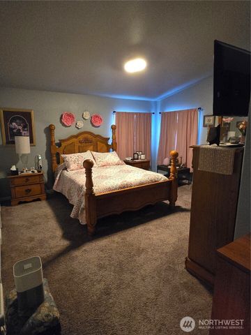 1466 Ferrier Road, Winlock, WA 98596