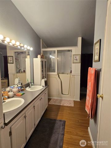 1466 Ferrier Road, Winlock, WA 98596