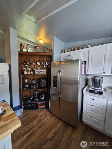 1466 Ferrier Road, Winlock, WA 98596