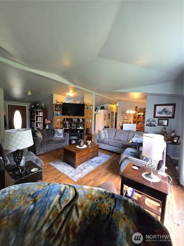 1466 Ferrier Road, Winlock, WA 98596