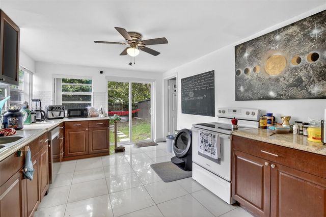 6238 Hayes St 0, Hollywood, FL 33024