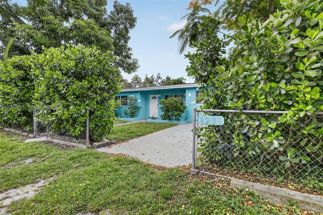 6238 Hayes St 0, Hollywood, FL 33024
