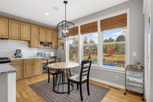 15782 Cobblestone Lake Parkway, Apple Valley, MN 55124