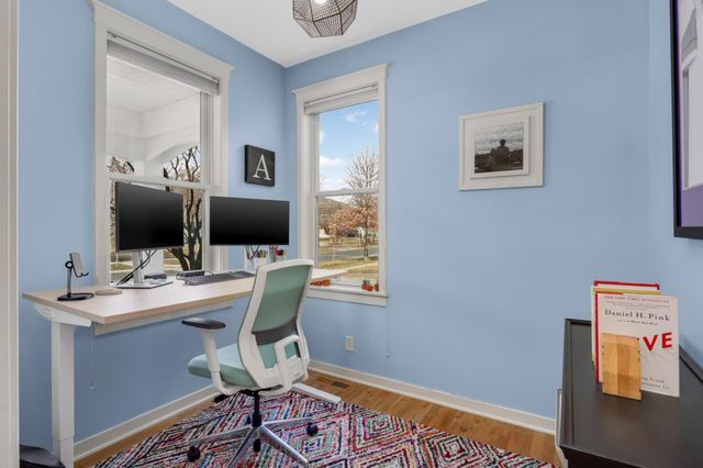 15782 Cobblestone Lake Parkway, Apple Valley, MN 55124