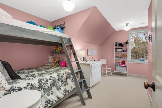 15782 Cobblestone Lake Parkway, Apple Valley, MN 55124