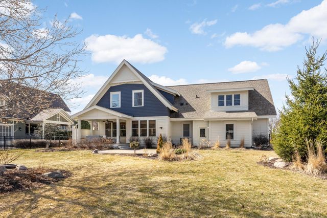 15782 Cobblestone Lake Parkway, Apple Valley, MN 55124