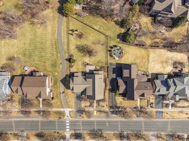 15782 Cobblestone Lake Parkway, Apple Valley, MN 55124