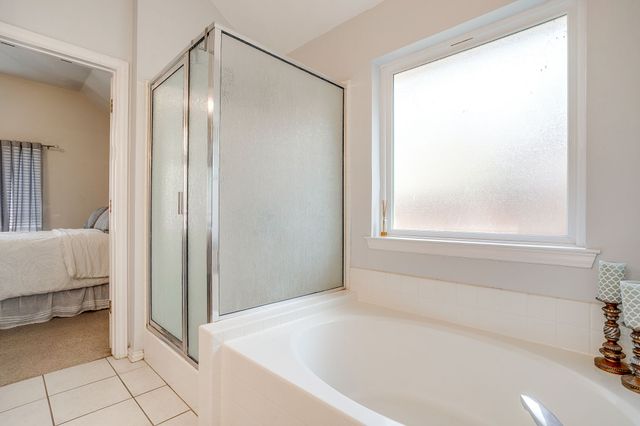 1125 Starling Court, Burleson, TX 76028