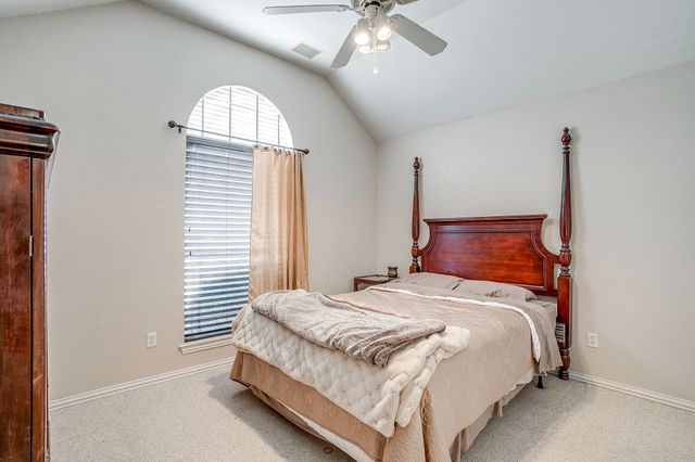 1125 Starling Court, Burleson, TX 76028