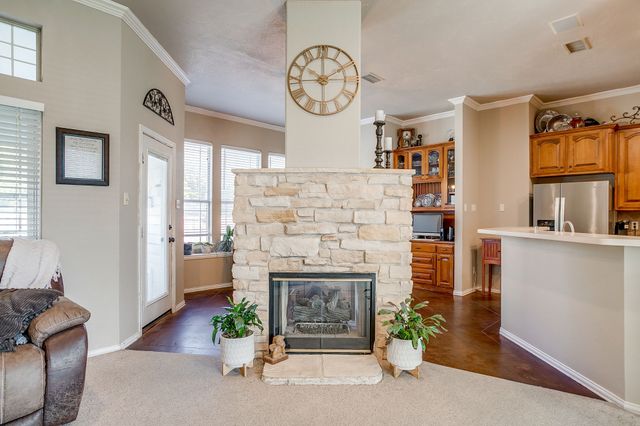 1125 Starling Court, Burleson, TX 76028