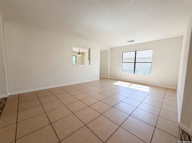 6906 Heron, Converse, TX 78109