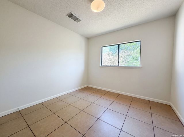 6906 Heron, Converse, TX 78109