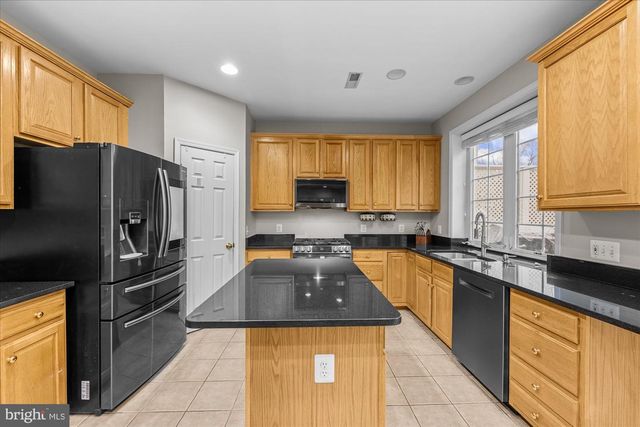 26068 TALAMORE DR, Chantilly, VA 20152