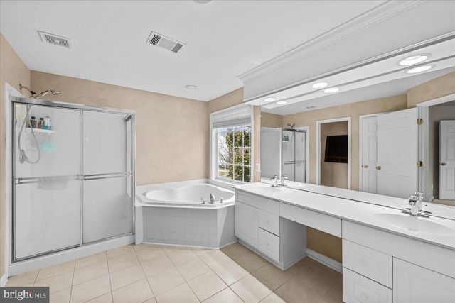 26068 TALAMORE DR, Chantilly, VA 20152