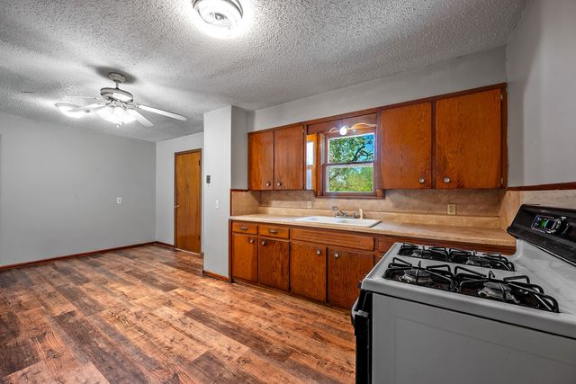 2615 W Johnson Street, Denison, TX 75020