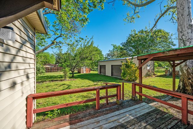 2615 W Johnson Street, Denison, TX 75020