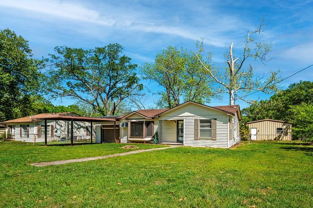 2615 W Johnson Street, Denison, TX 75020