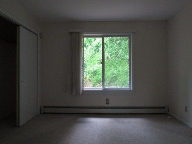 860 Parkview Drive, Westmont Hilltop School District, PA 15905