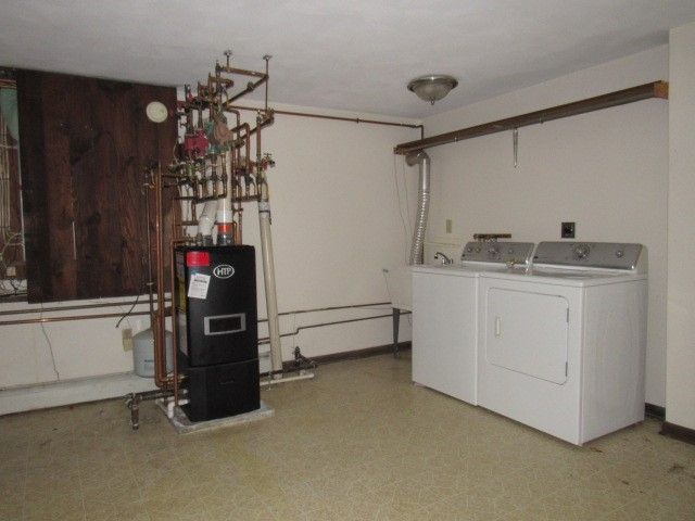 860 Parkview Drive, Westmont Hilltop School District, PA 15905