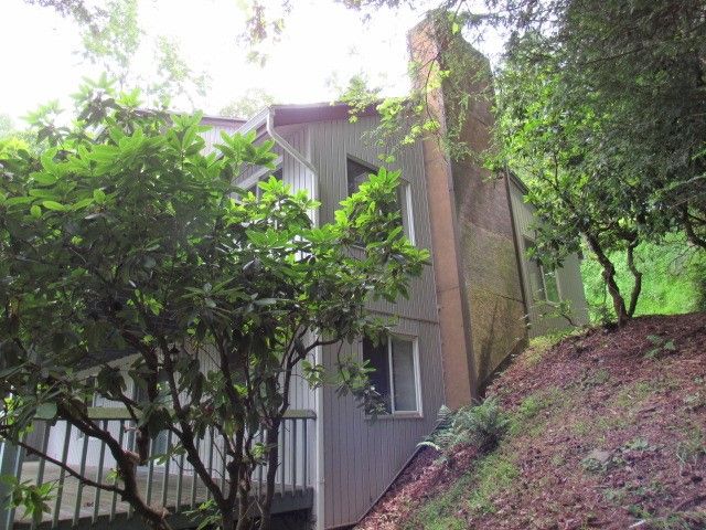 860 Parkview Drive, Westmont Hilltop School District, PA 15905