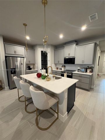 5020 124 Ave E, Other City - In The State Of Florida, FL 34219